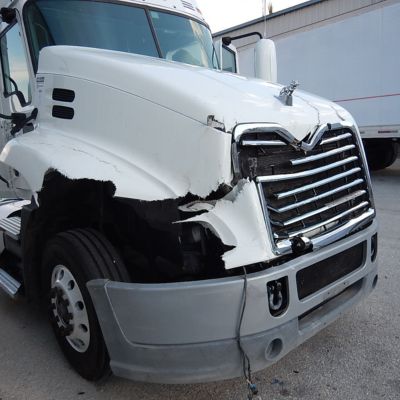 Truck & Fleet Collision Repair Clewiston 